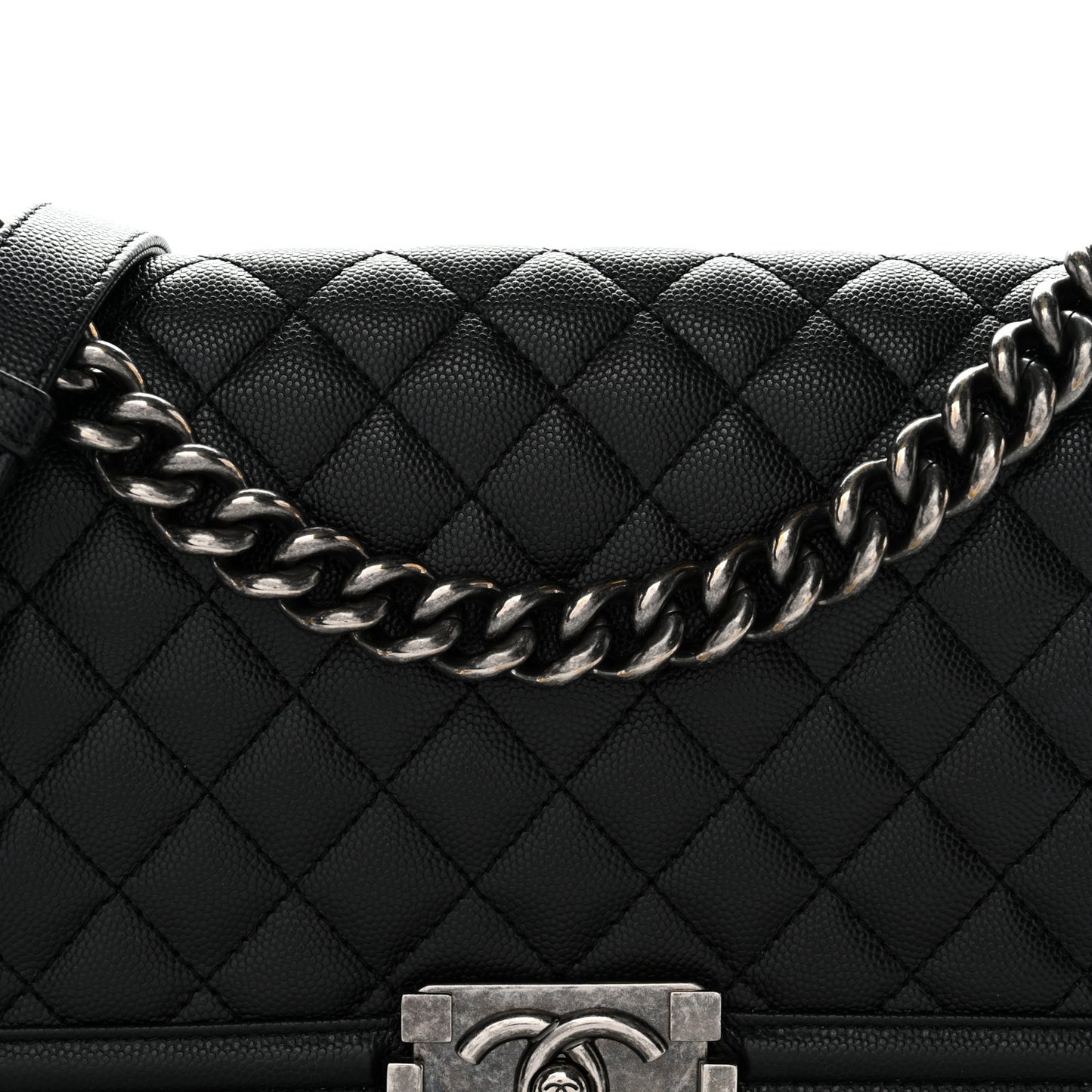 Caviar Quilted Medium Boy Flap Black