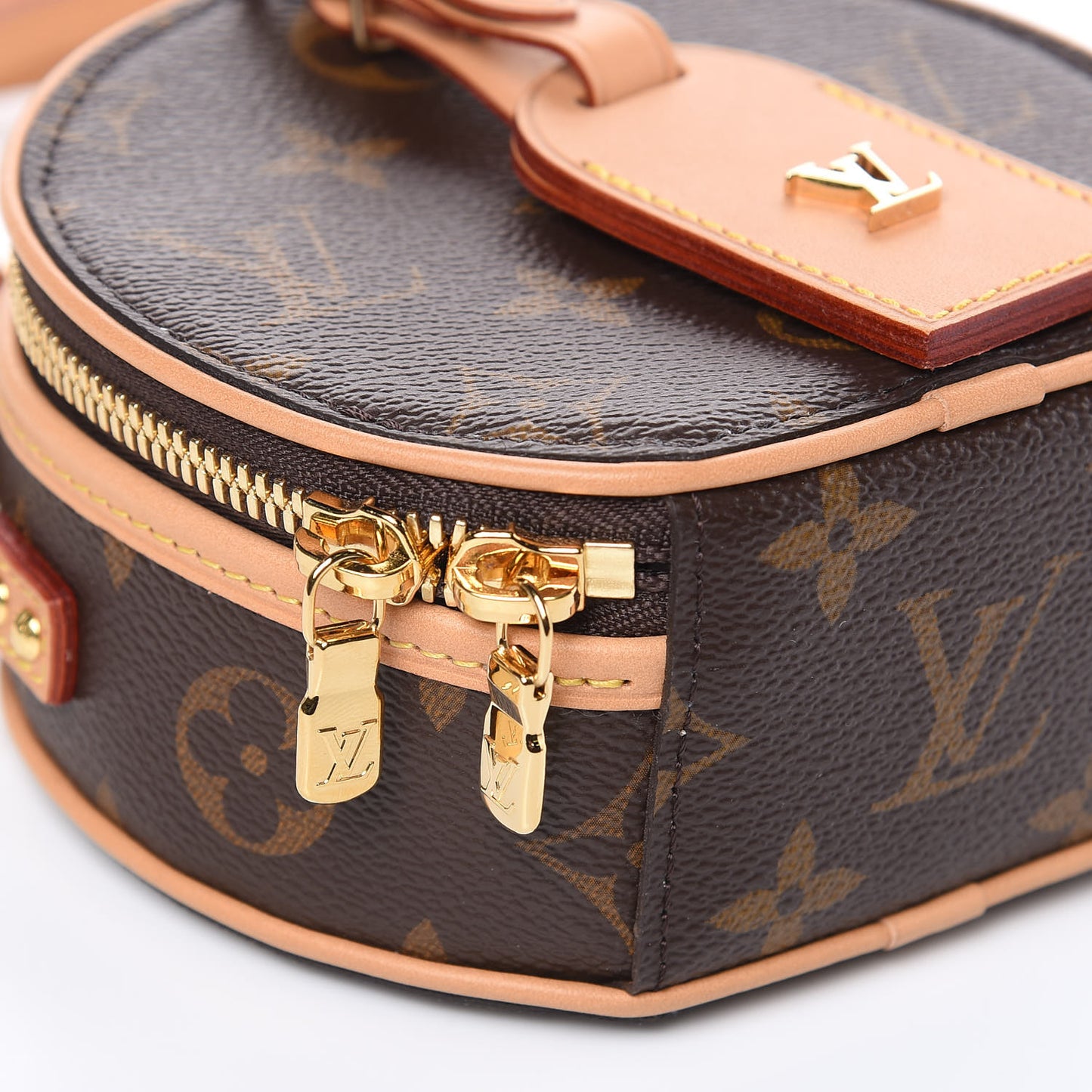 Monogram Mini Boite Chapeau