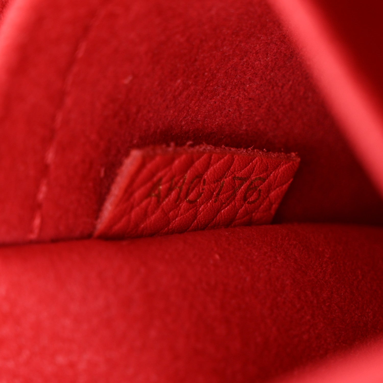 Louis Vuitton Monogram Retiro NM Poppy 7 of 14