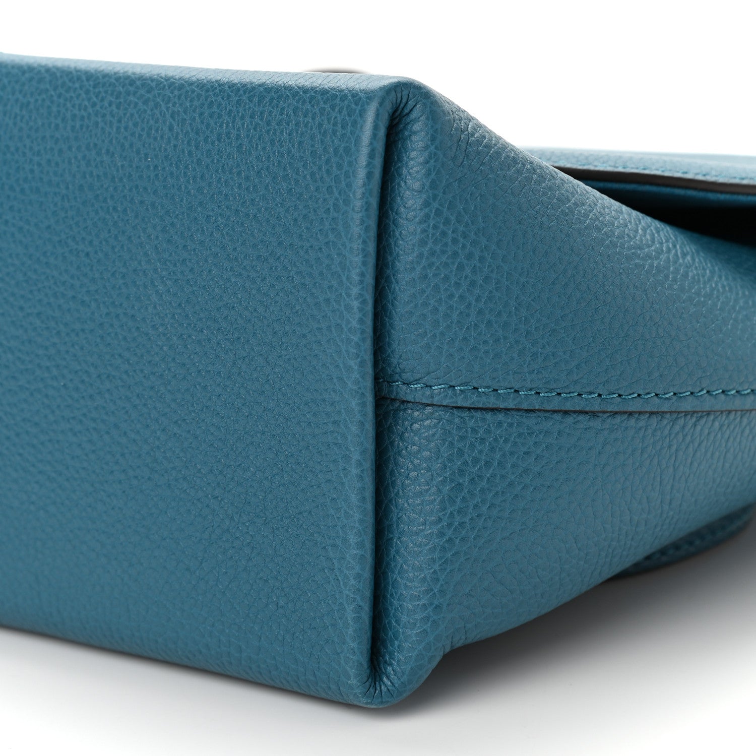 Louis Vuitton Soft Calfskin Volta Colvert 6 of 9