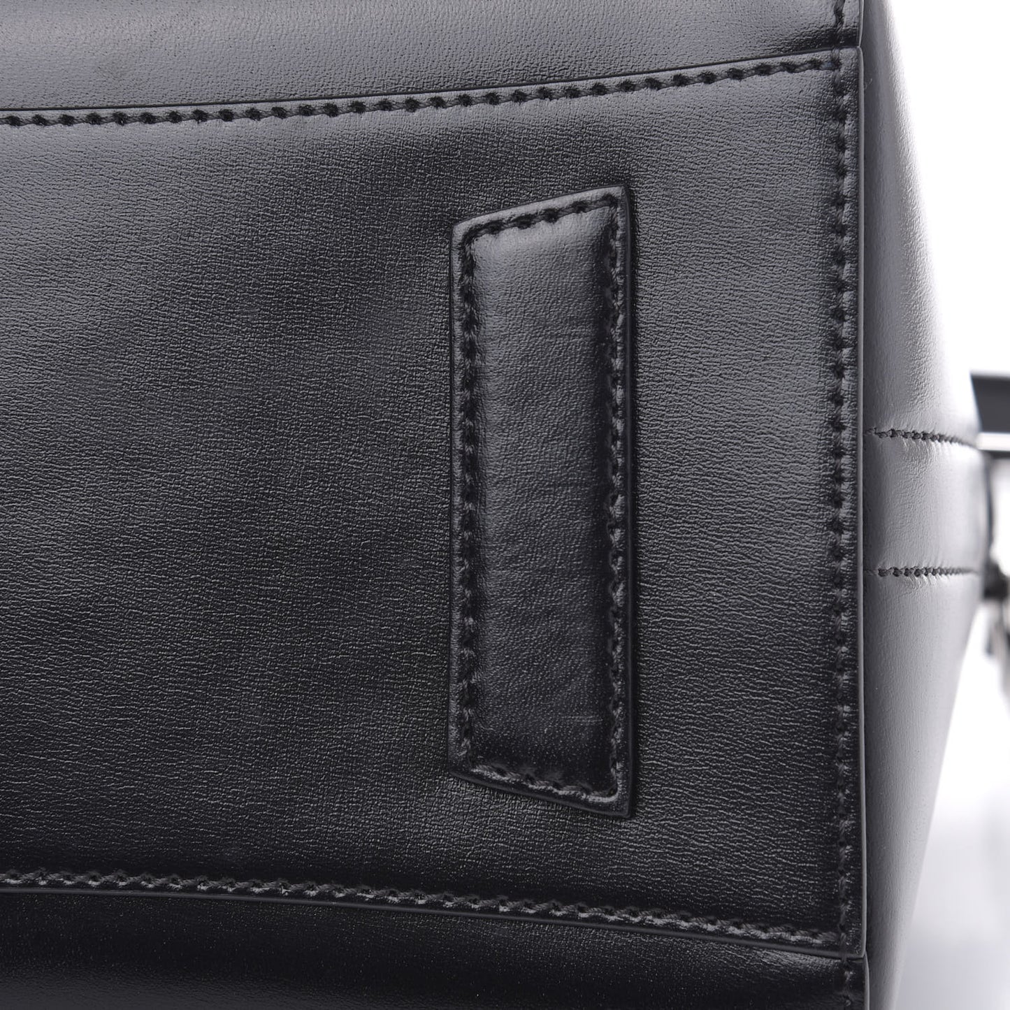 Shiny Lord Calfskin Small Antigona Black