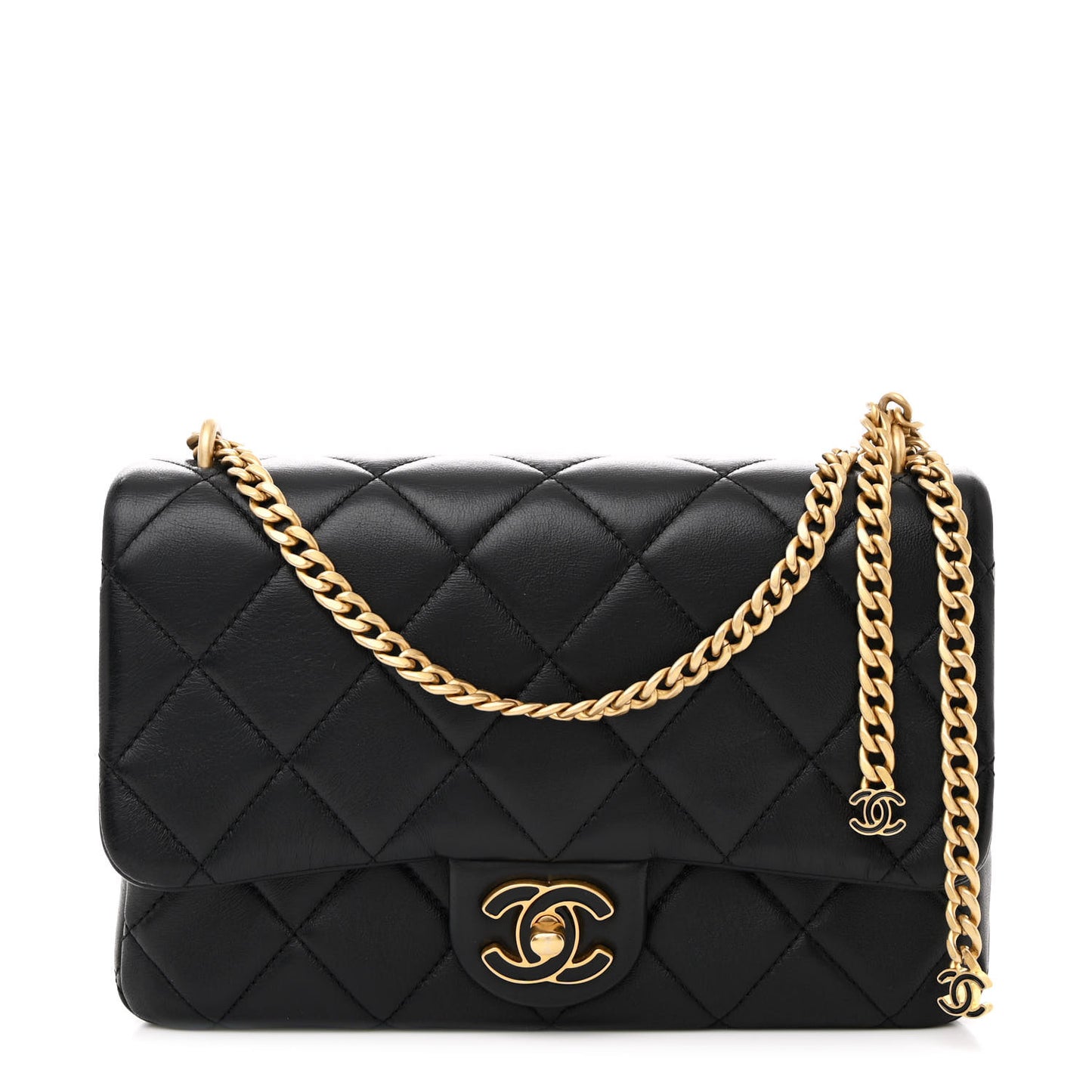 Lambskin Enamel Quilted Pending CC Medium Flap Black