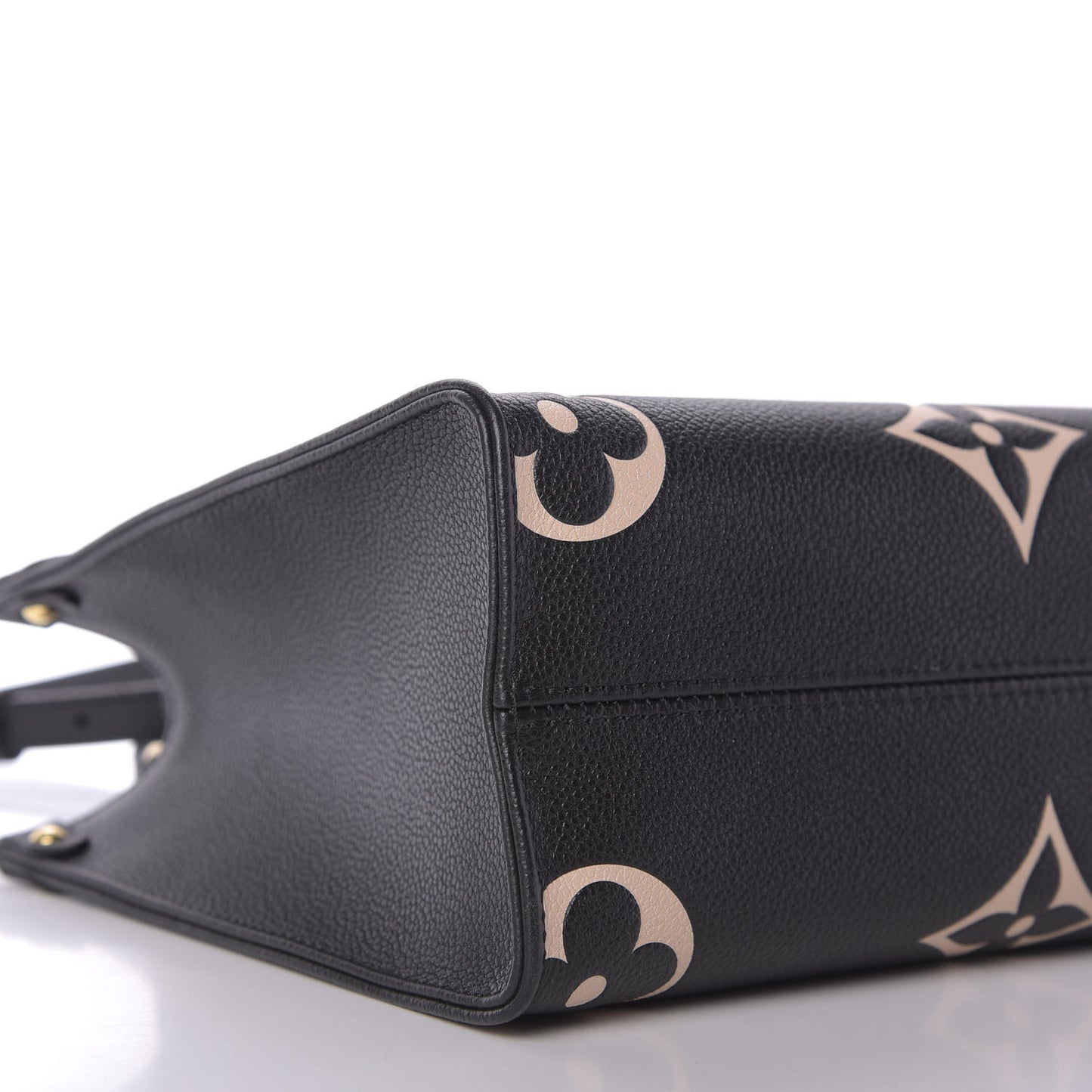 Empreinte Monogram Giant Onthego PM Black Beige