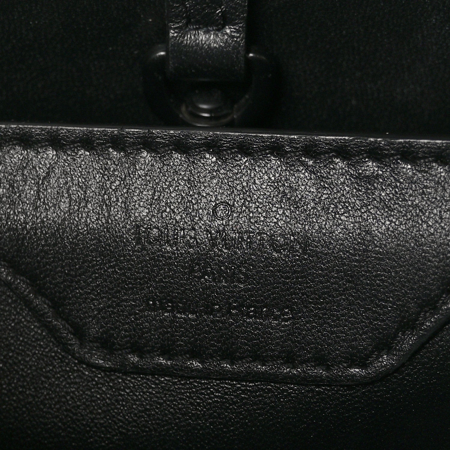 Louis Vuitton Taurillon Capucines BB Matte Black 7 of 10