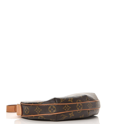Louis Vuitton Monogram Croissant PM 4 of 8