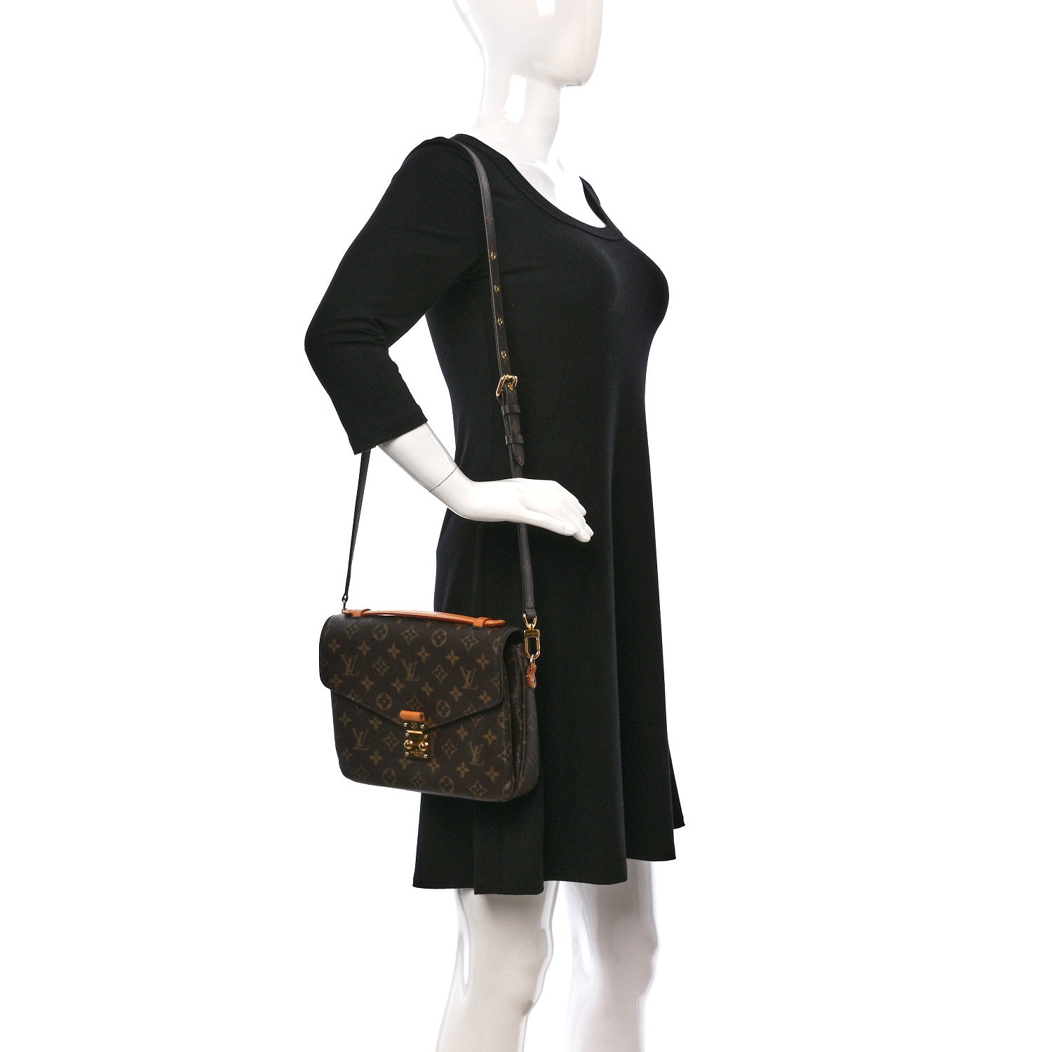 Louis Vuitton Monogram Pochette Metis 2 of 9