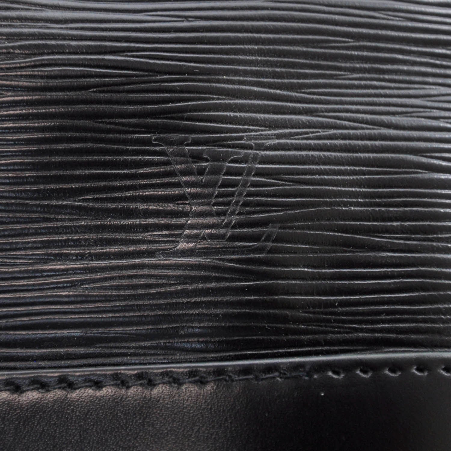 Louis Vuitton Epi Noe Black 6 of 11