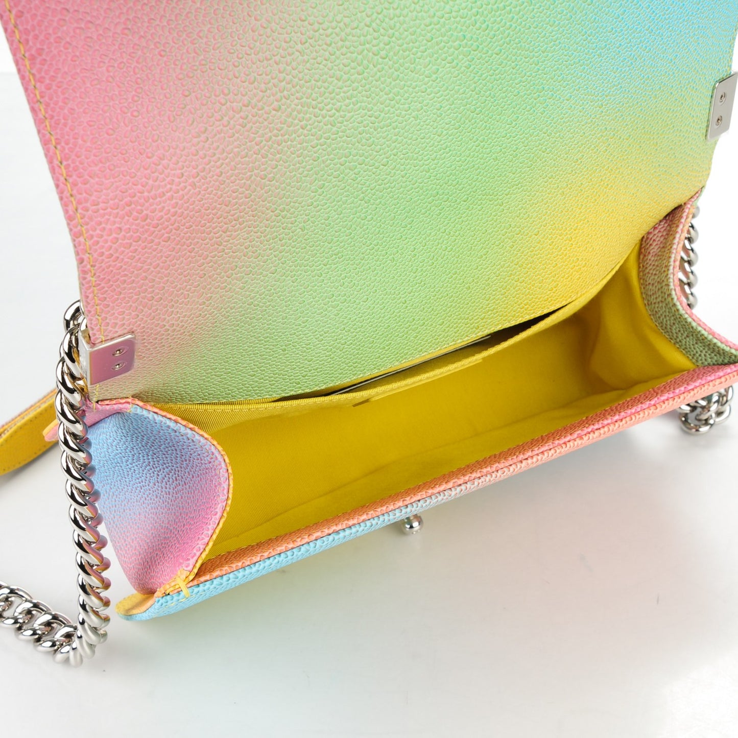 Caviar Quilted Medium Cuba Rainbow Boy Flap Multicolor