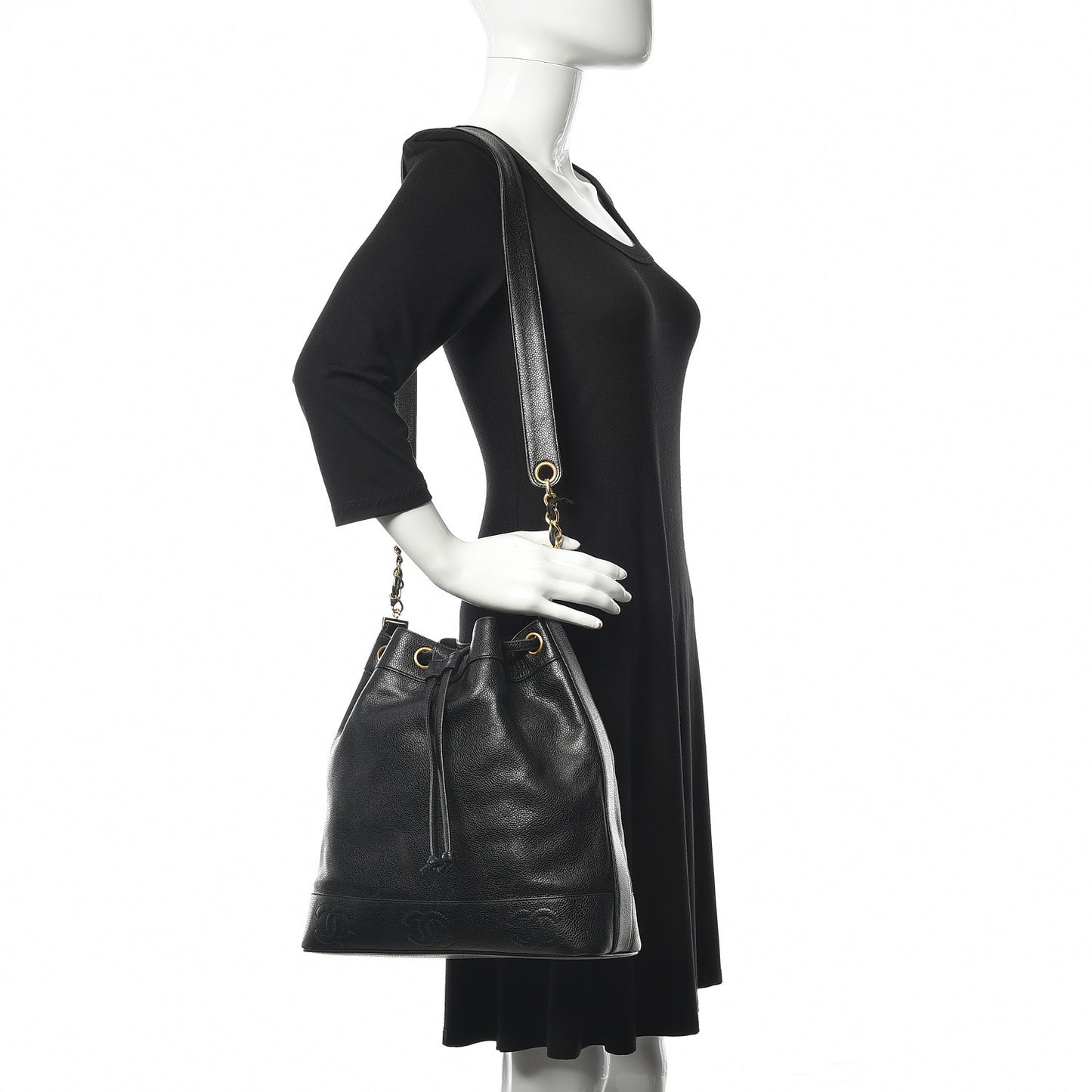 Caviar CC Drawstring Shoulder Bag Black