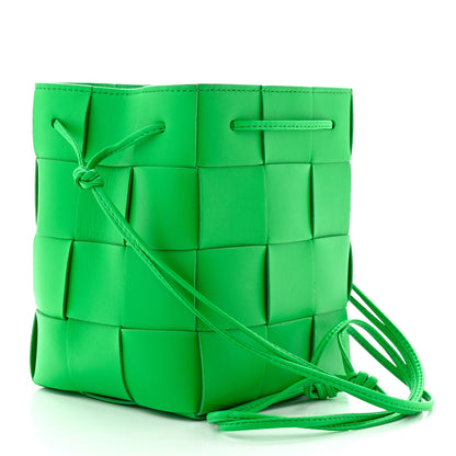 Bottega Veneta Nappa Maxi Intrecciato Small Cassette Bucket Bag Parakeet 3 of 9