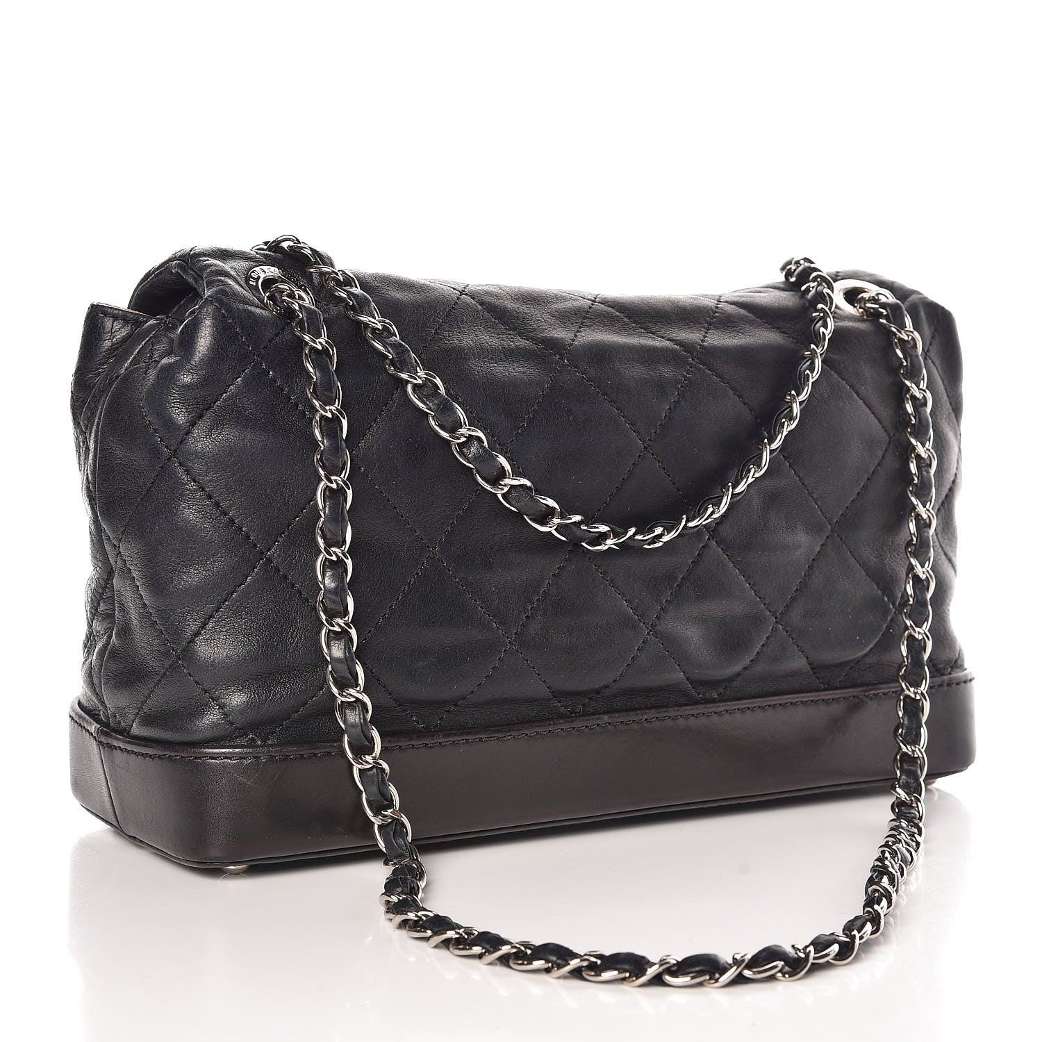 Chanel Calfskin Quilted VIP Flap Black 3 of 10