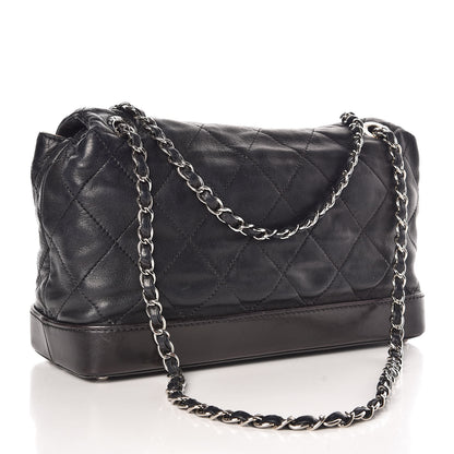 Chanel Calfskin Quilted VIP Flap Black 3 of 10