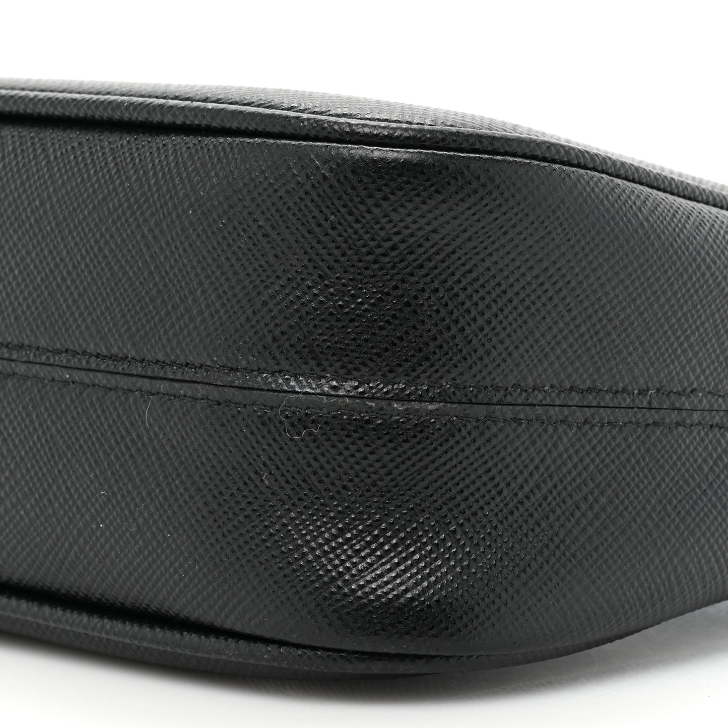 Saffiano Lux Re-Edition 2005 Shoulder Bag Black