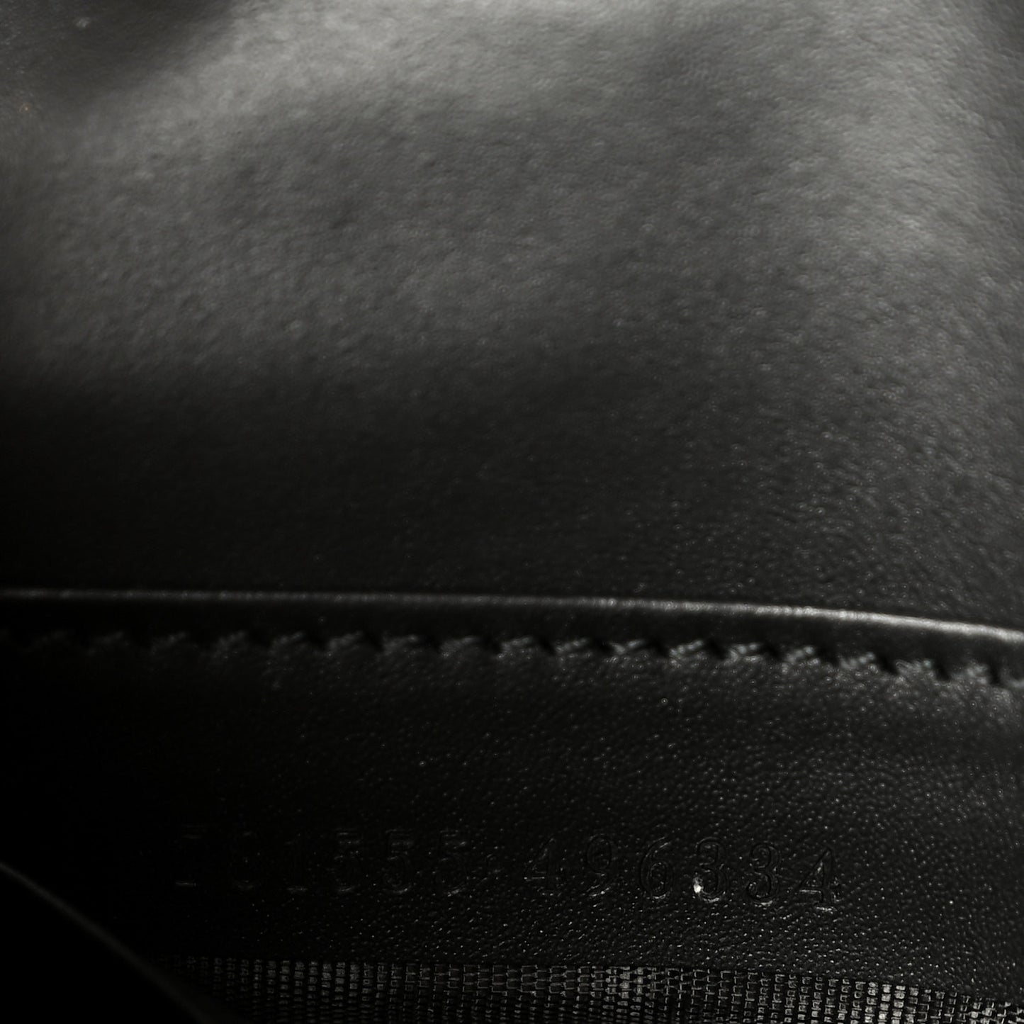Calfskin GG Debossed Chain Wallet Black