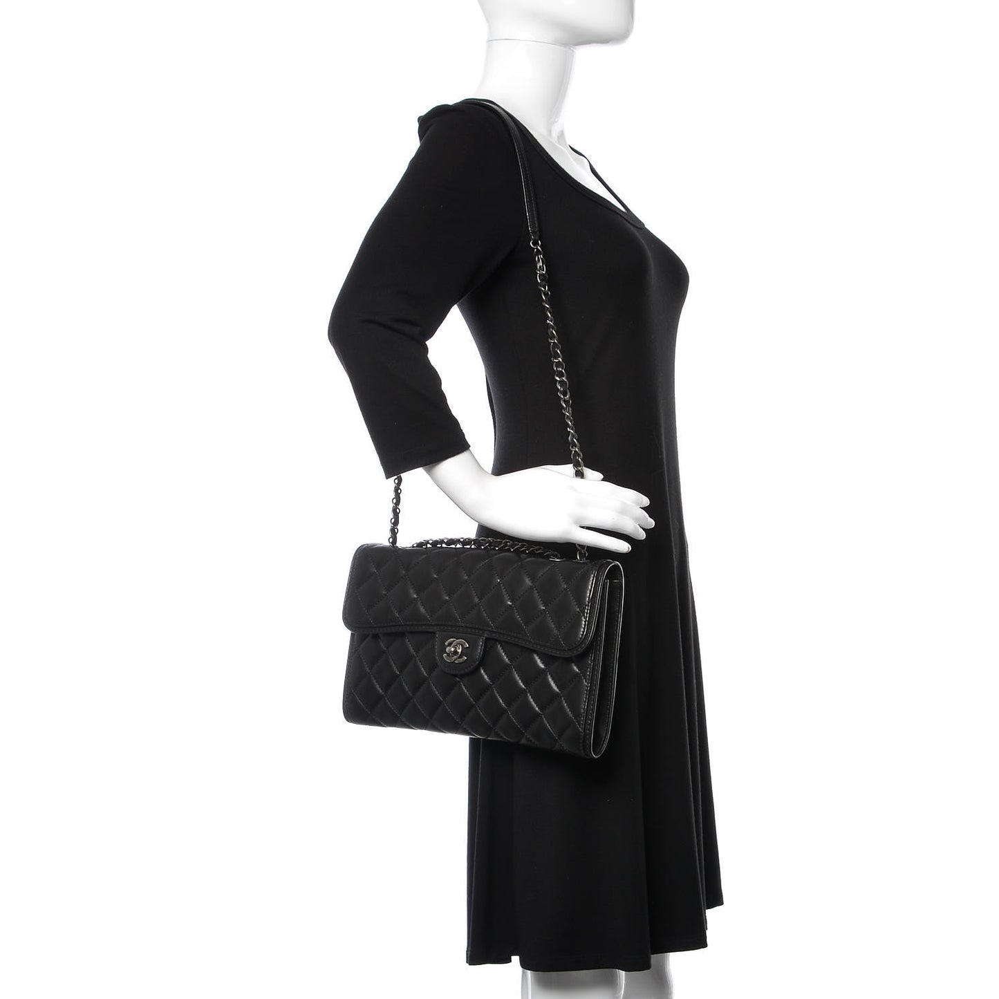 Lambskin Quilted Citizen Zip Flap Black
