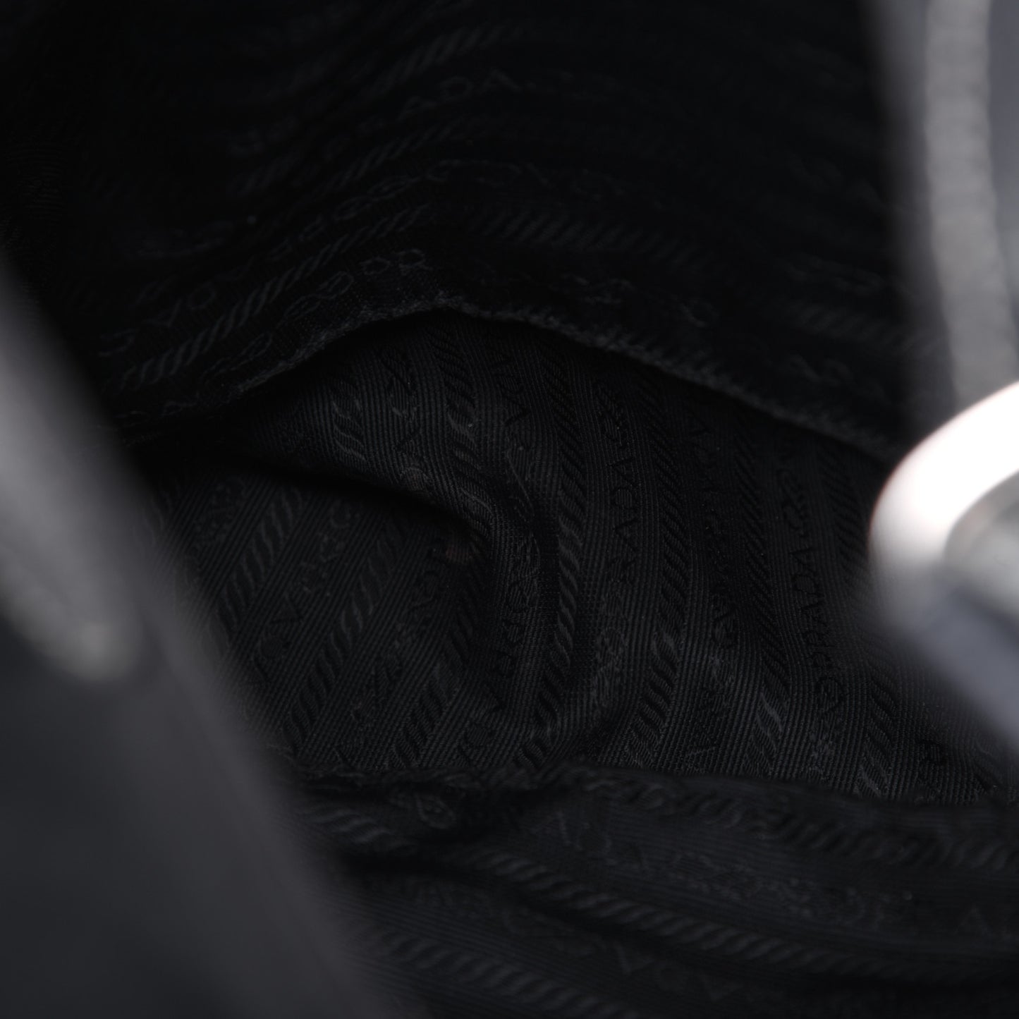 Tessuto Nylon Hobo Black