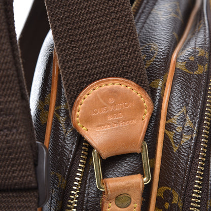 Louis Vuitton Monogram Reporter PM 7 of 10
