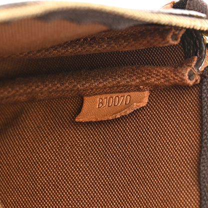 Louis Vuitton Monogram Pochette Accessories 7 of 13