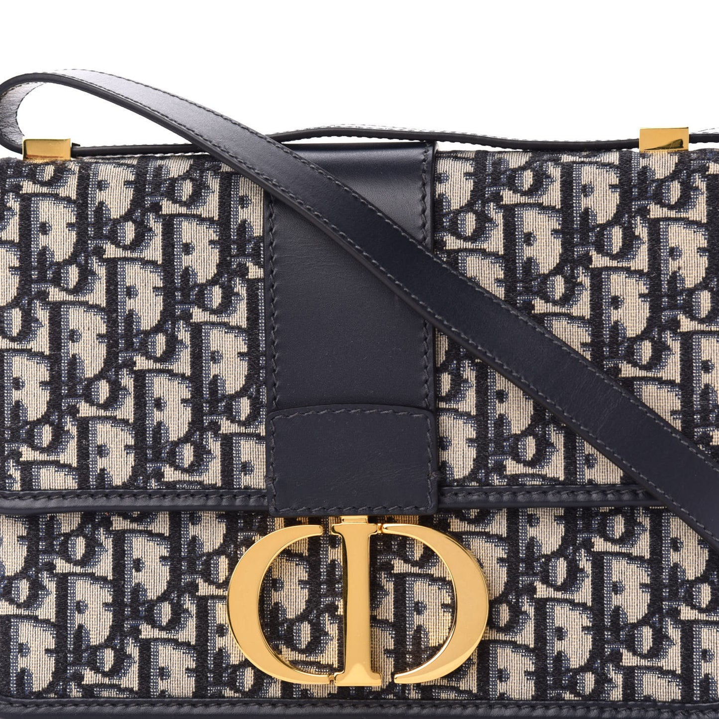 Oblique 30 Montaigne Flap Bag Blue
