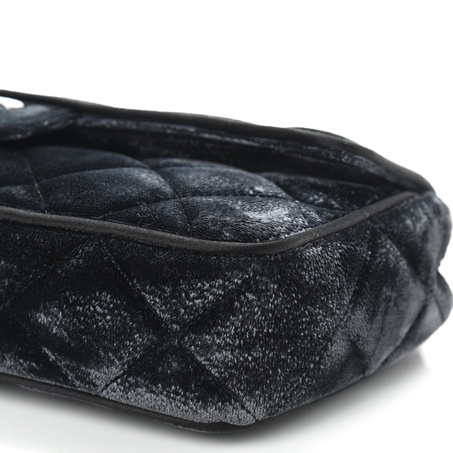 Chanel Velvet Quilted East West Flap Black 12 of 12