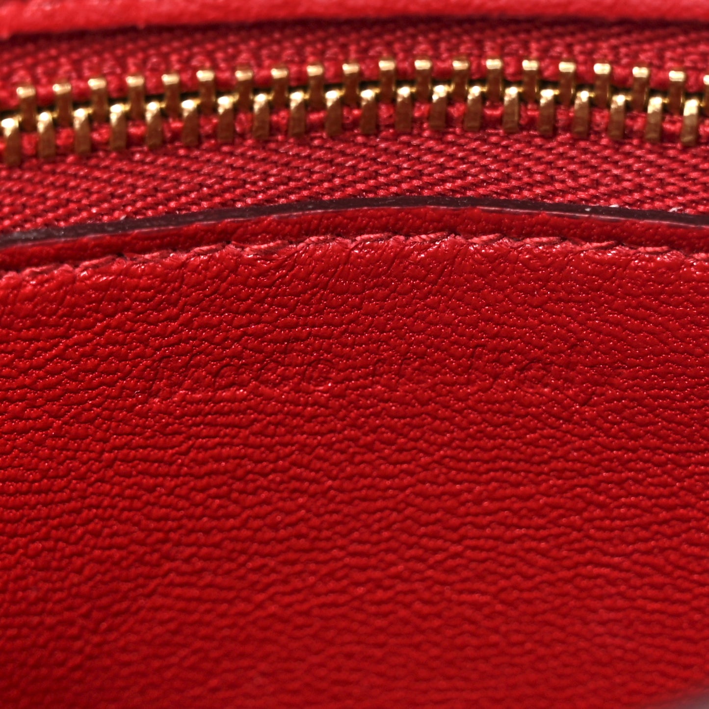 Box Calfskin Small Classic Box Flap Bag Red