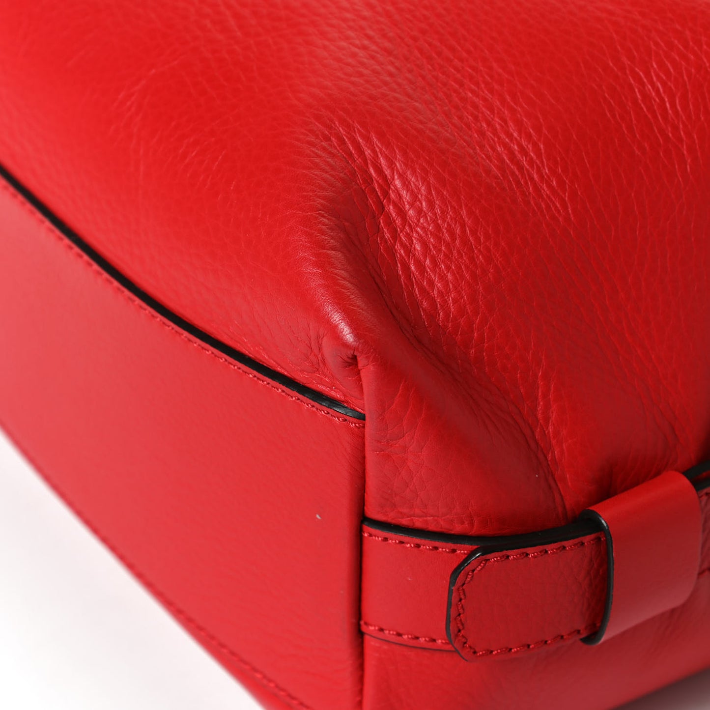 Pebbled Calfskin Small Nightingale Red