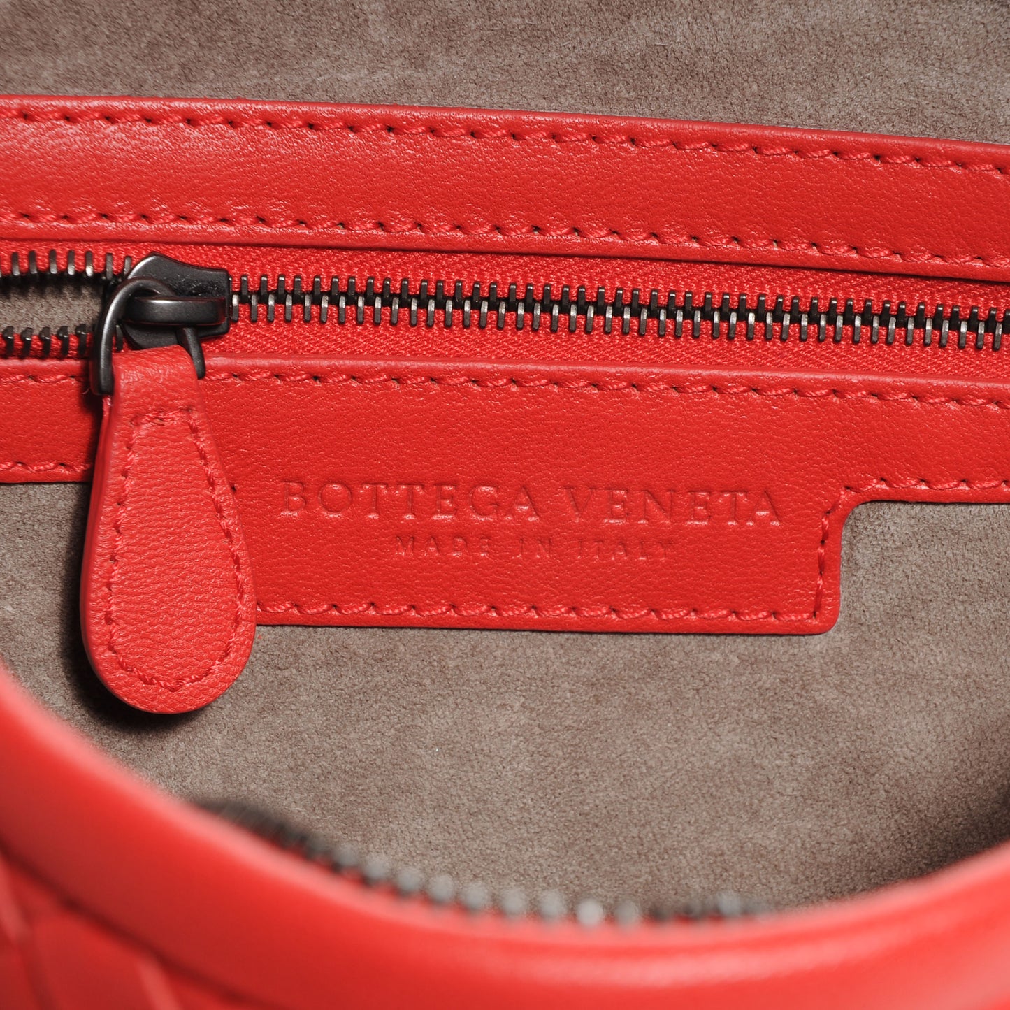 Nappa Intrecciato Medium Veneta Hobo Fever