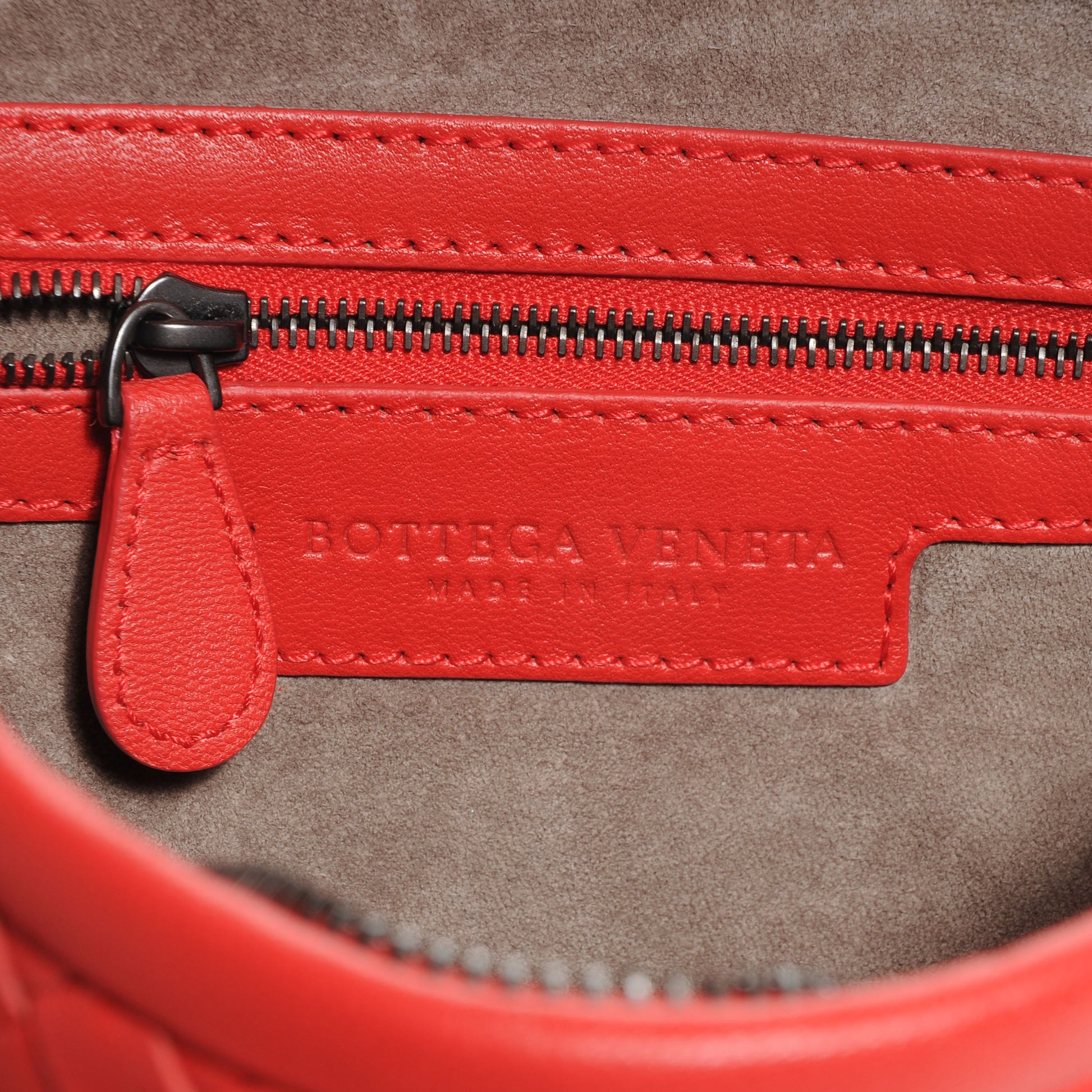 Bottega Veneta Nappa Intrecciato Medium Veneta Hobo Fever 6 of 8