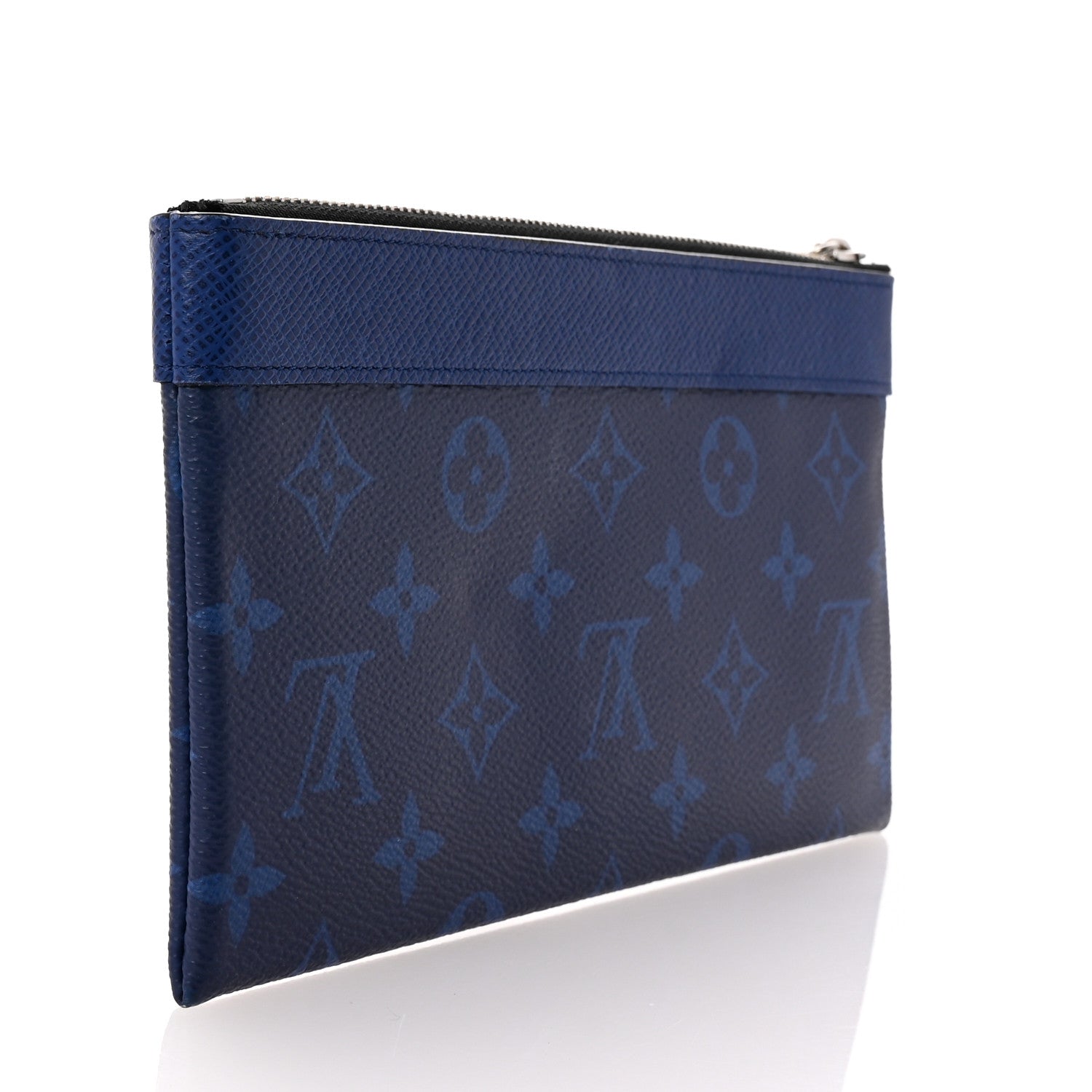 Louis Vuitton Taiga Monogram Pacific Discovery Pochette Cobalt 3 of 6