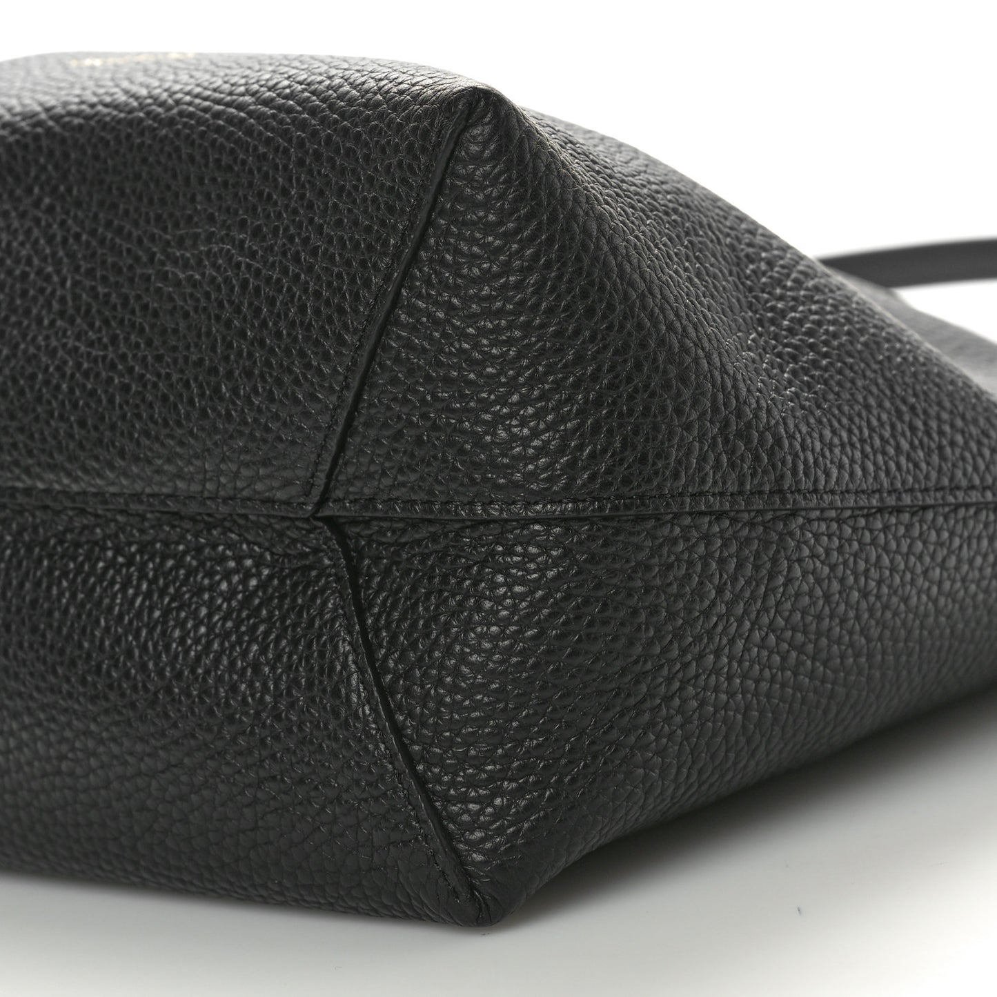 Pebbled Calfskin Everyday Cabas Black