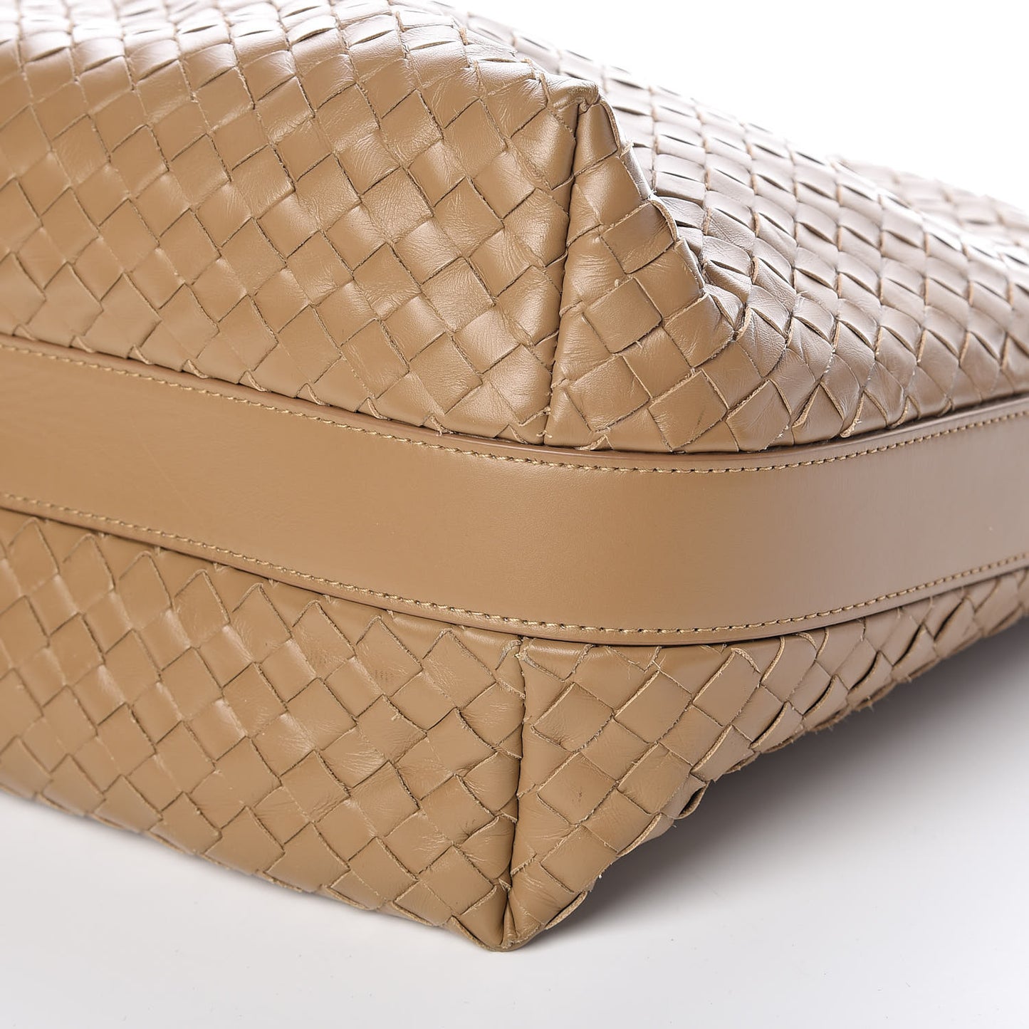 Nappa Intrecciato Hobo Camel