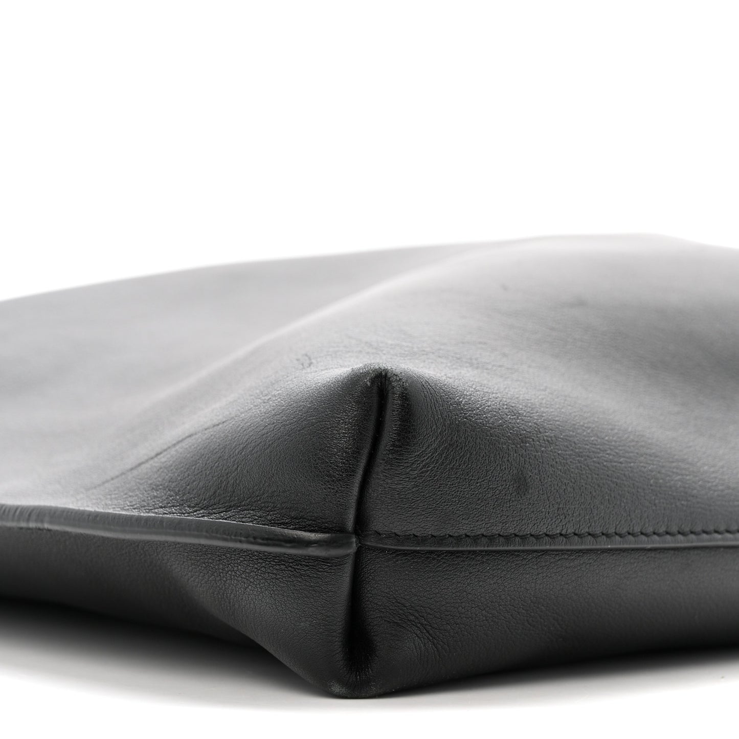 Calfskin Medium Suzanne Hobo Black