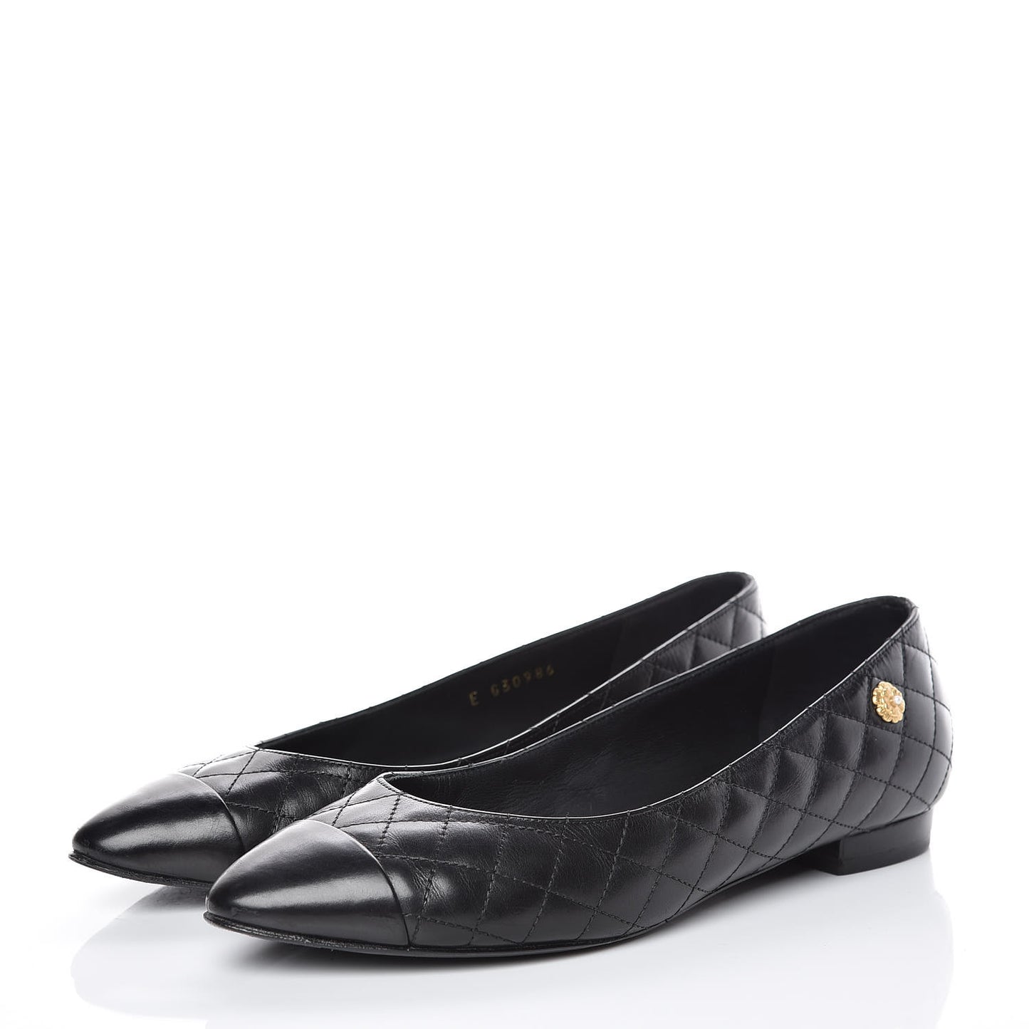 Aged Calfskin Quilted CC Cap Toe Ballerina Flats 37 Black