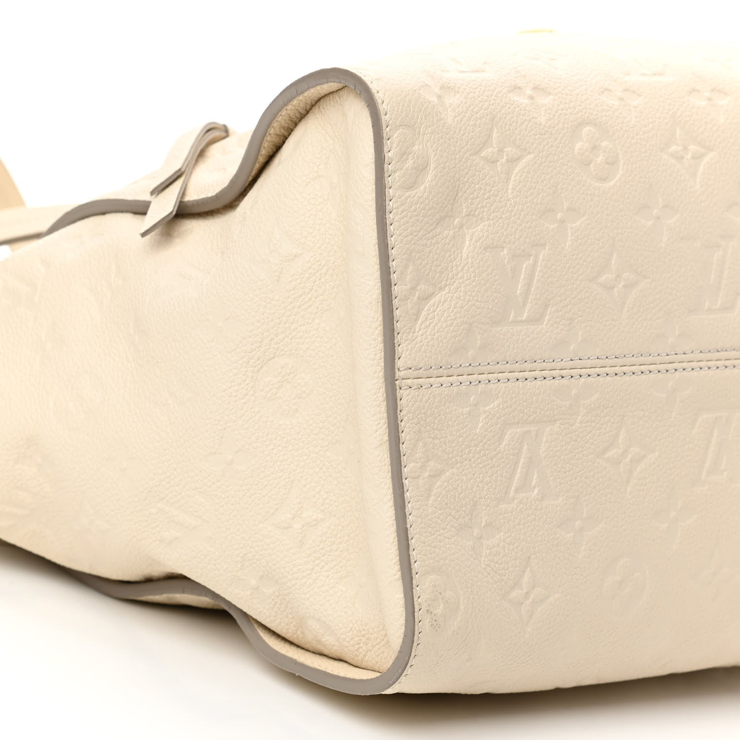 Louis Vuitton Empreinte Lumineuse PM Neige 16 of 25
