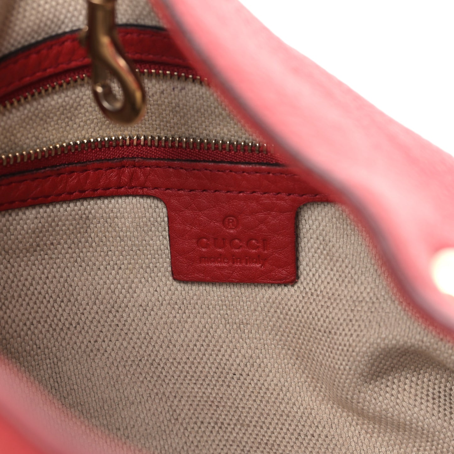 Pebbled Calfskin Medium Soho Chain Shoulder Bag Tabasco Red