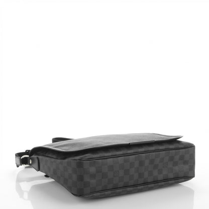 Louis Vuitton Damier Graphite Daniel GM 4 of 7