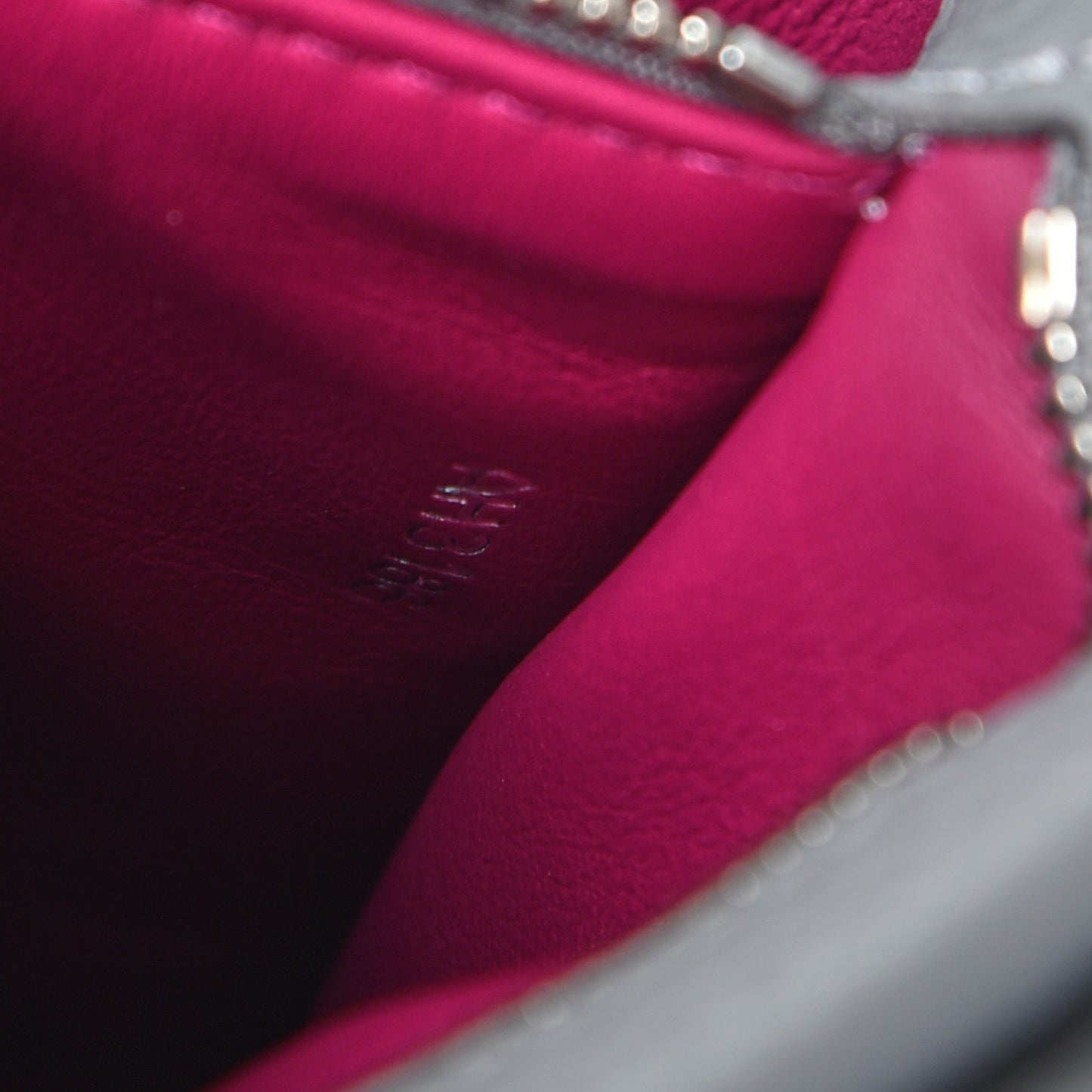 Taurillon Python Capucines BB Gris Fuchsia