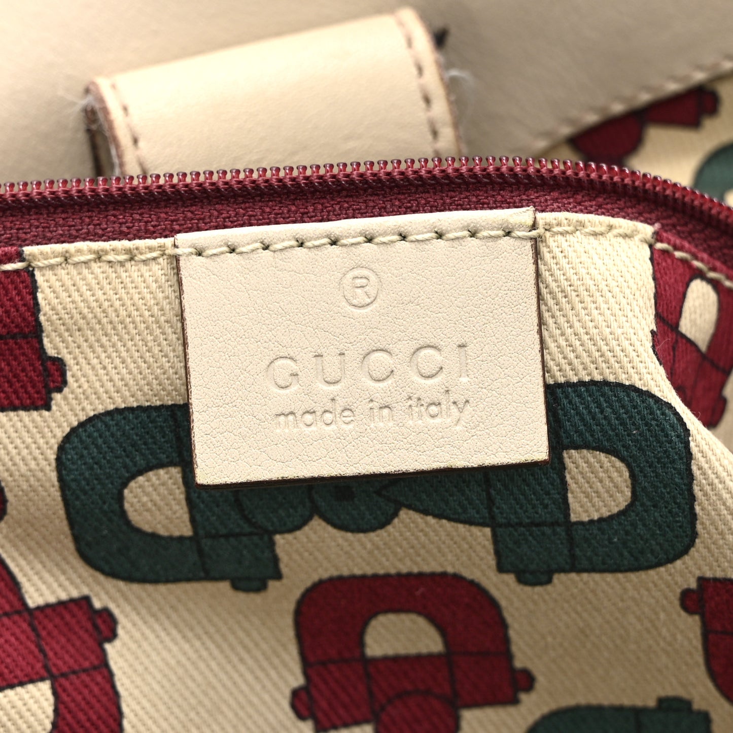 Guccissima Medium Sukey Tote Mystic White