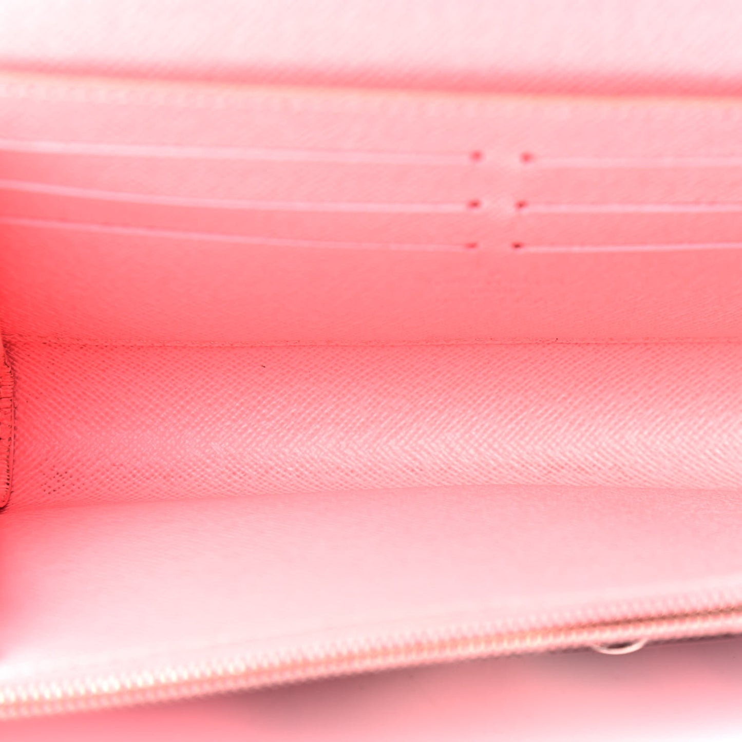 Epi Chain Flower Print Twist Chain Wallet Pink