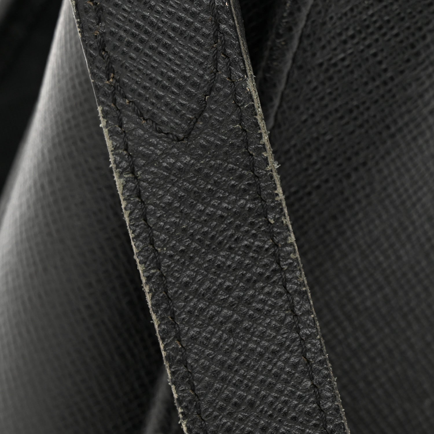 Louis Vuitton Taiga Andrei Ardoise 20 of 20