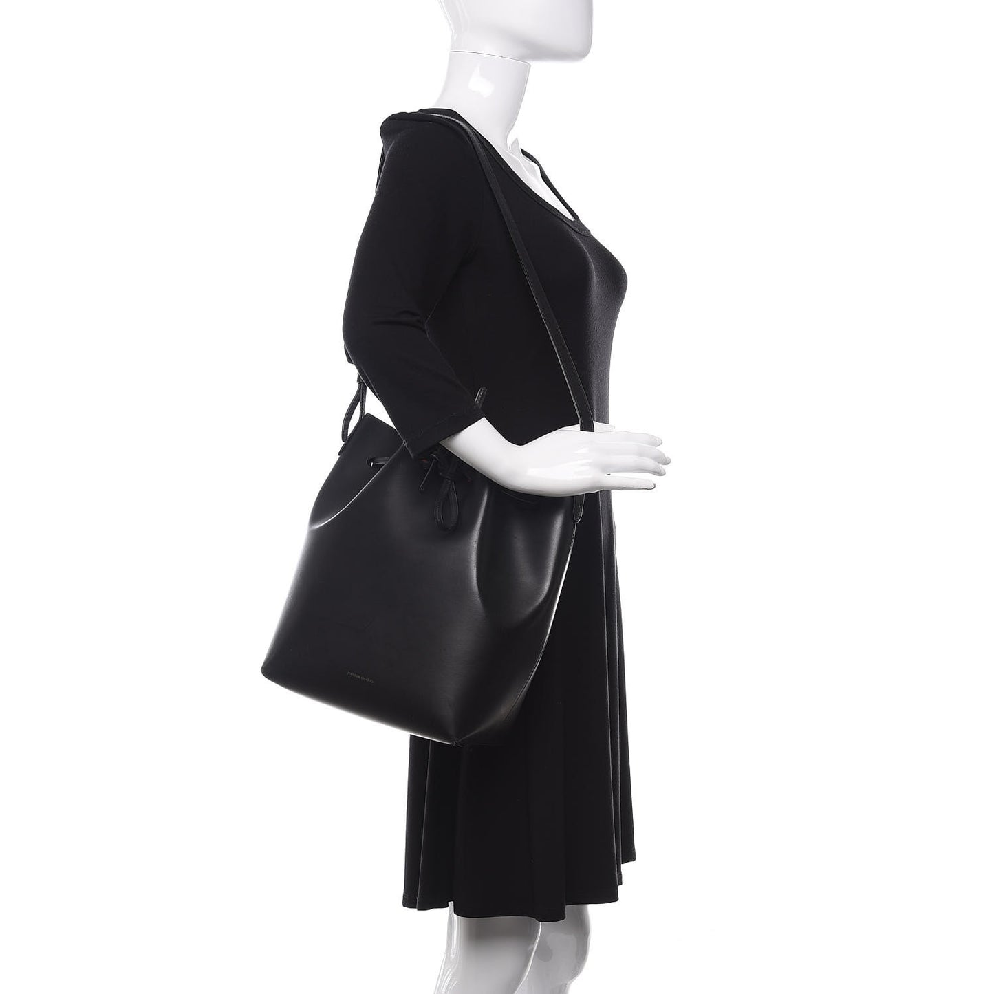 Vegetable Tanned Calfskin Bucket Bag Black Flamma