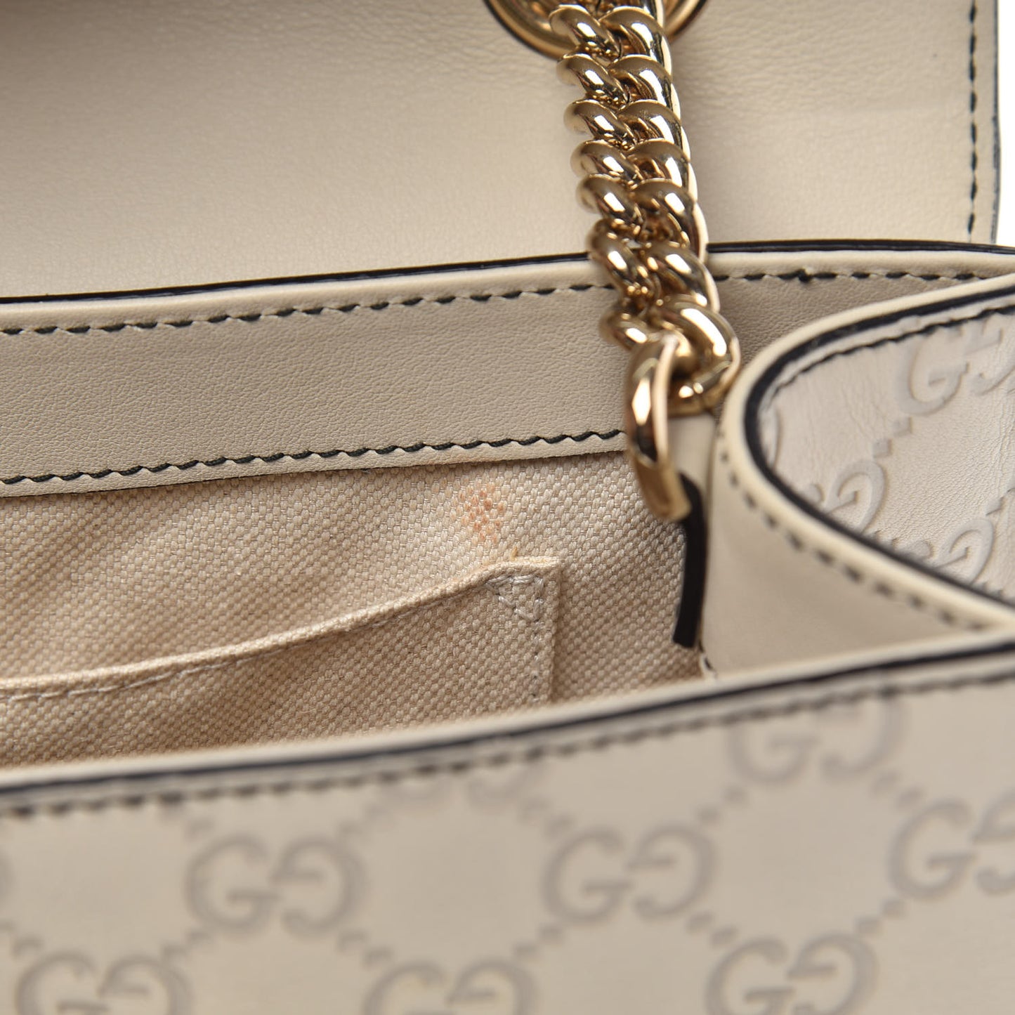 Guccissima Signature Medium Emily Chain Shoulder Bag Mystic White