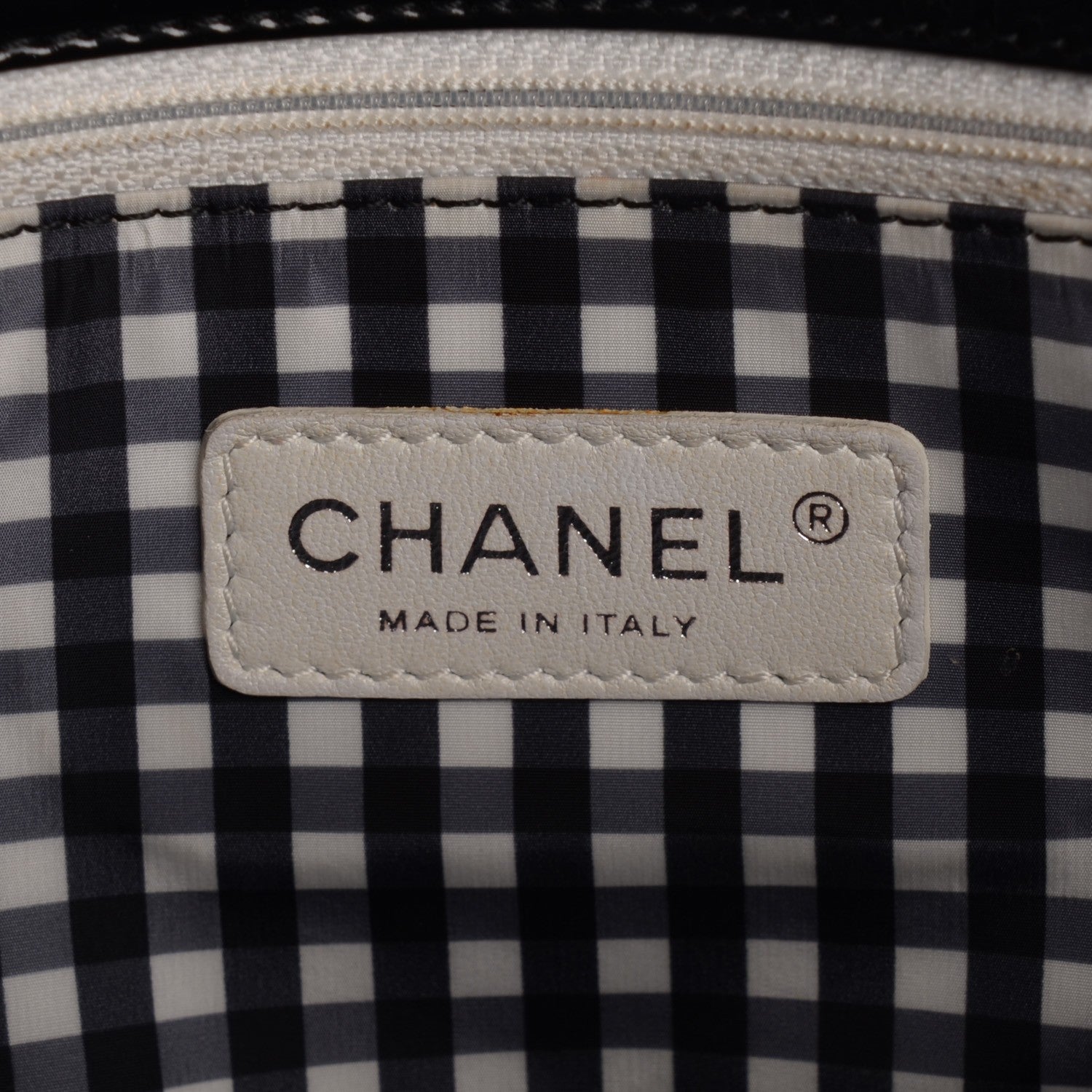 Chanel Vinyl Lipstick Tote Black 6 of 7