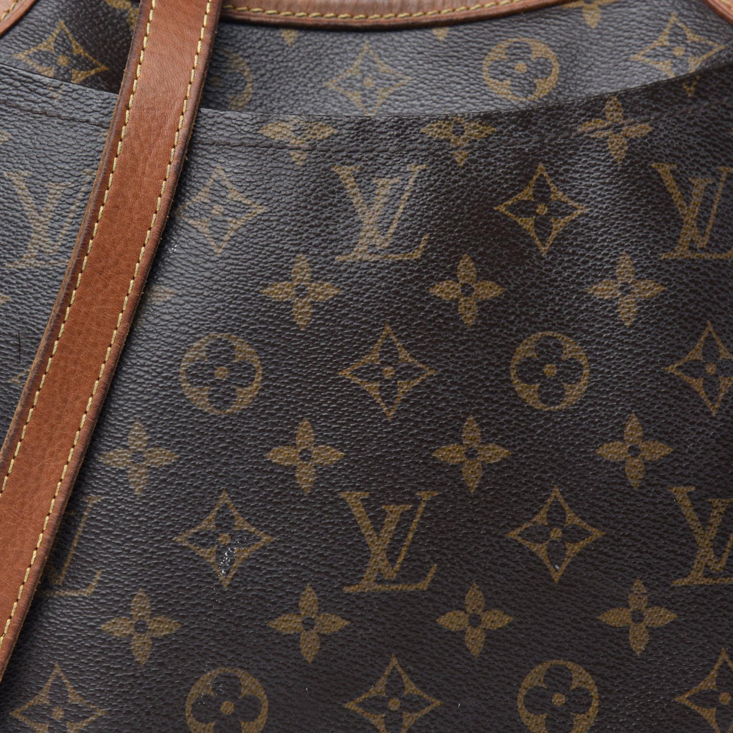 Louis Vuitton Monogram Odeon PM 8 of 20