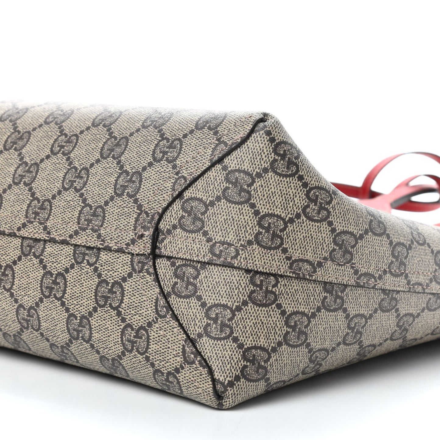 GG Supreme Medium Reversible Tote Beige Red