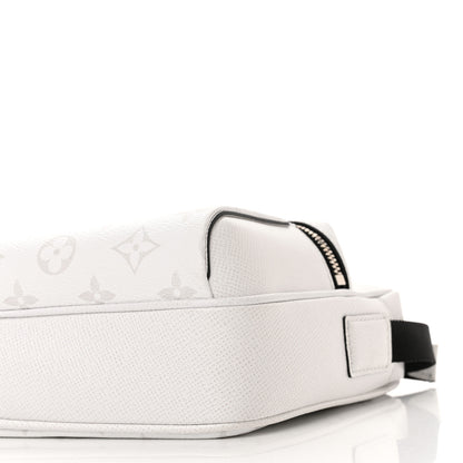 Louis Vuitton Taigarama Outdoor Messenger Antartica 9 of 9