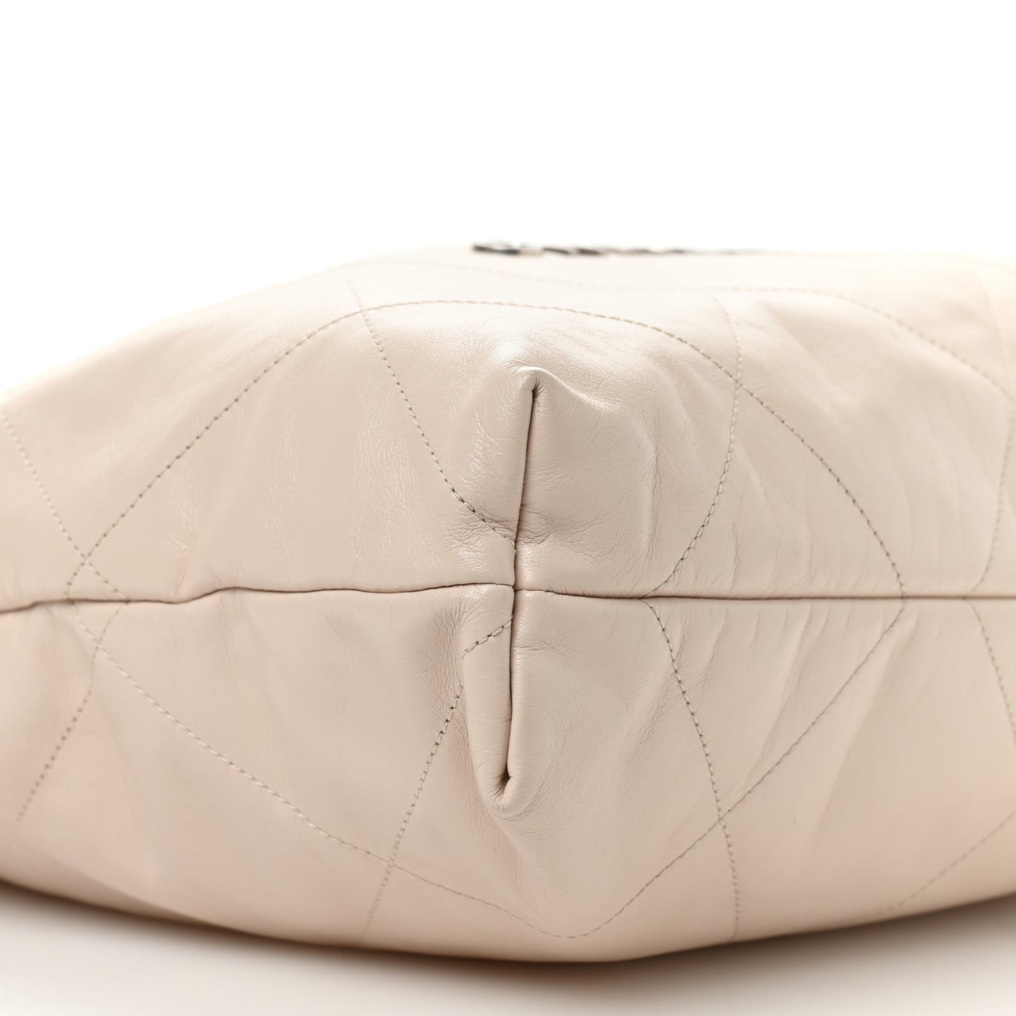 Shiny Calfskin Quilted Small Chanel 22 Ecru