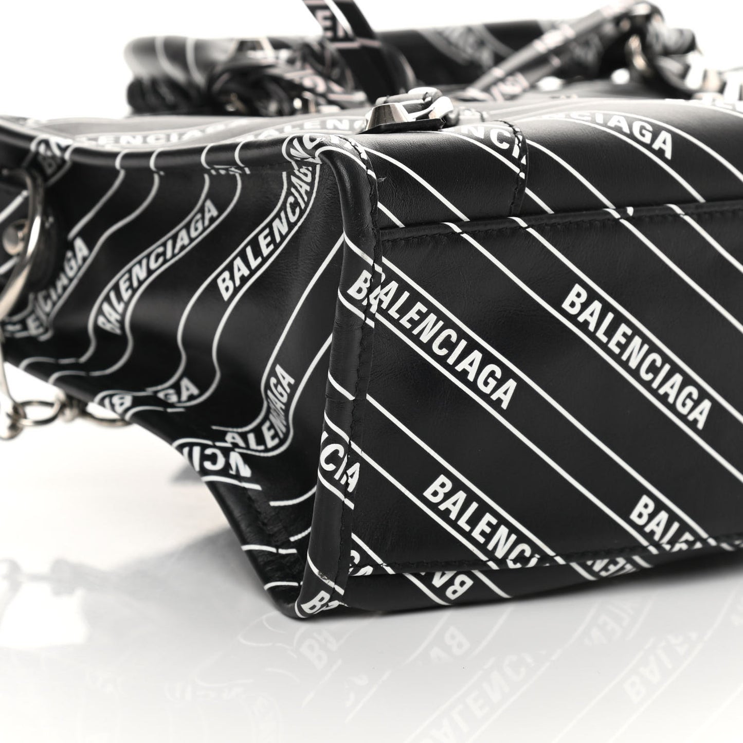 Veau Allover Logo Classic Silver Hardware S City Black White