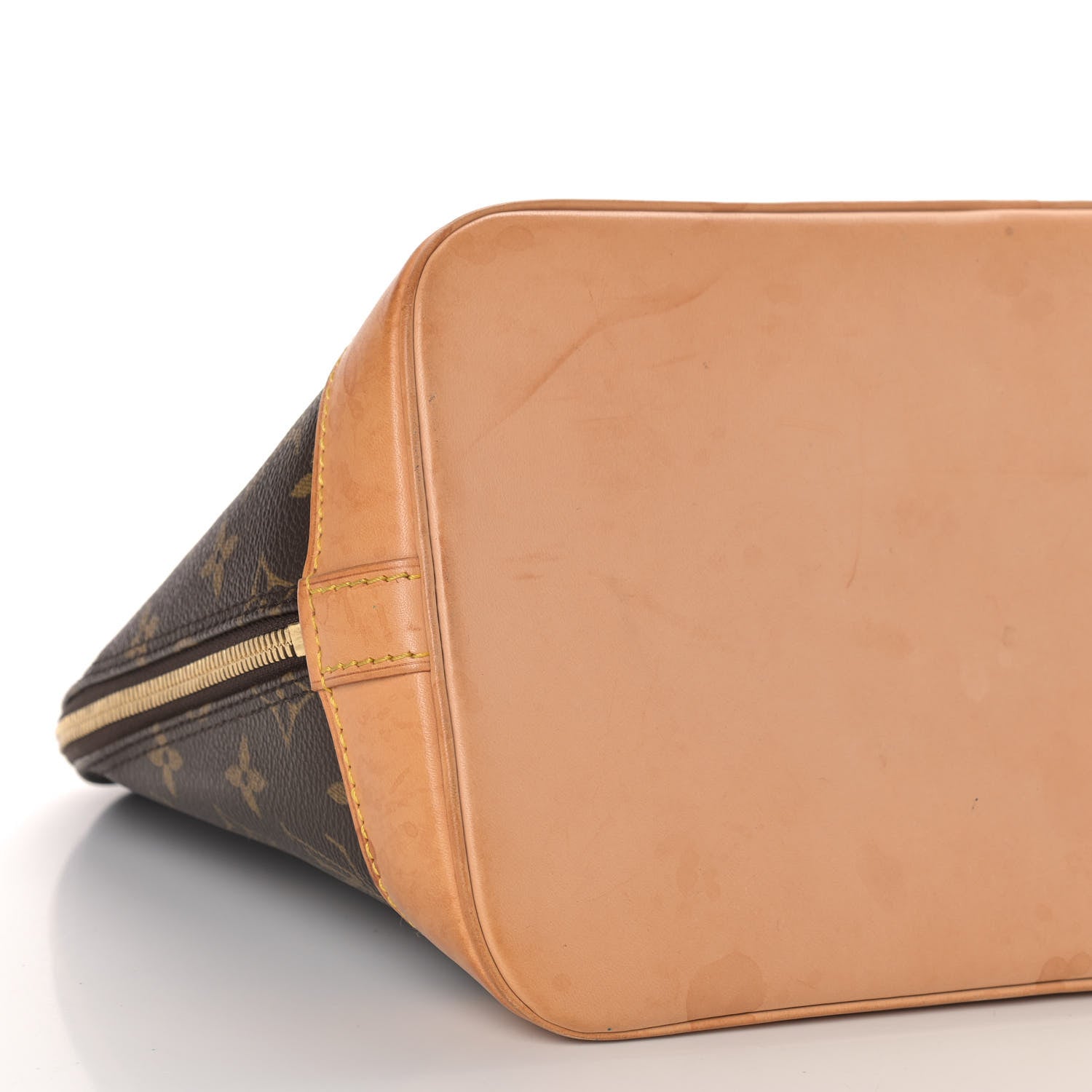 Louis Vuitton Monogram Alma PM 9 of 11