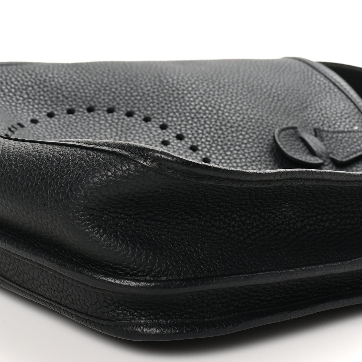 Taurillon Clemence Evelyne III PM Black